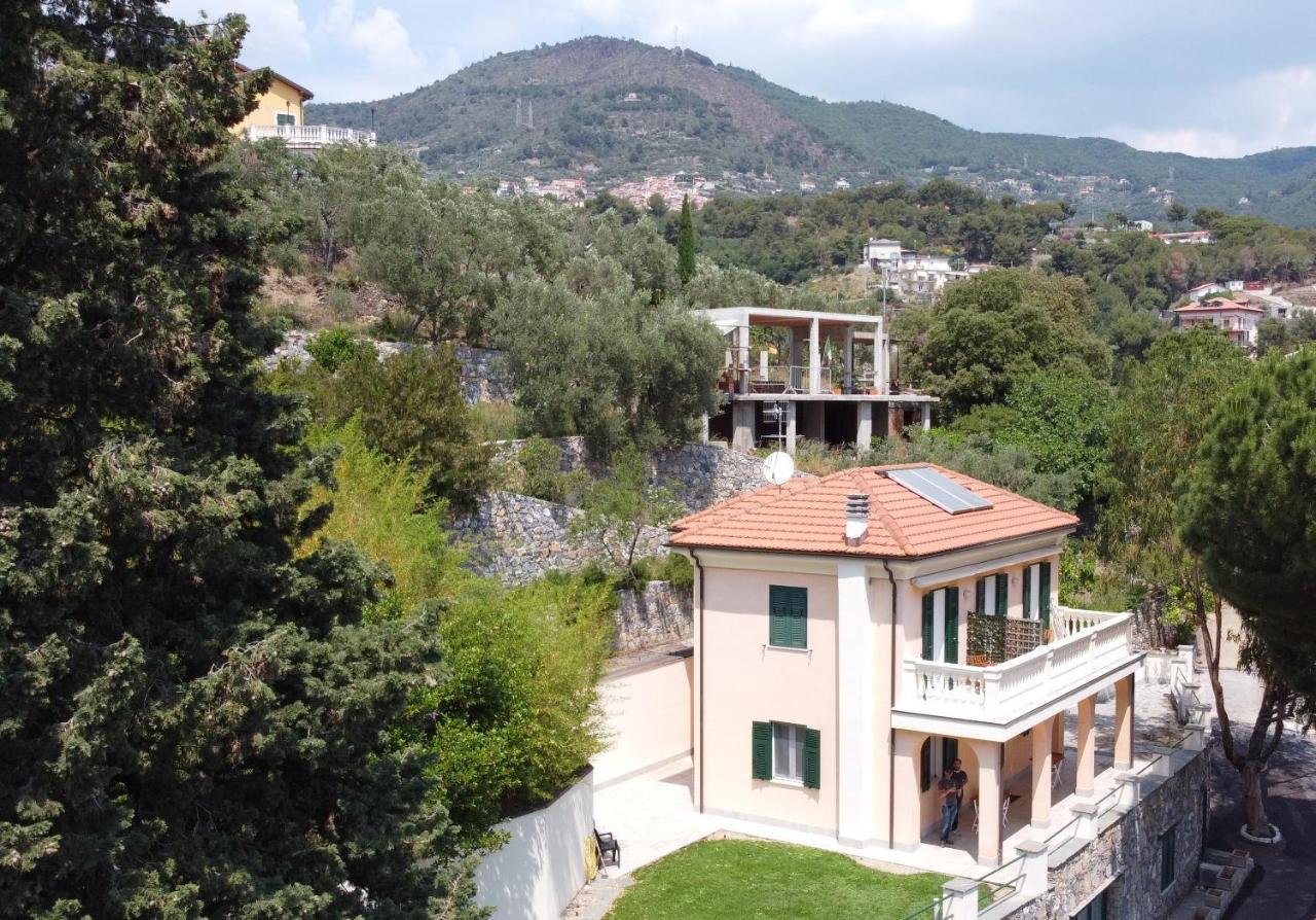 Holiday Rooms La Campagnetta Alassio Esterno foto